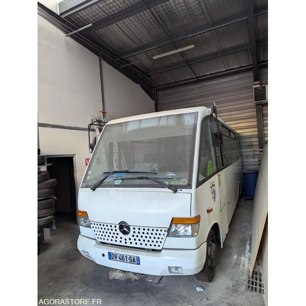 2000 مرسيدس بنز 814-44233589