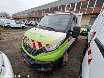 صورة ل شاحنات مسطحة 2021 ايفكو 35S14N