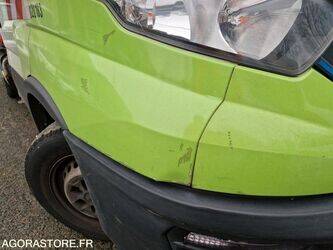 2021-iveco-35s14n-44233988