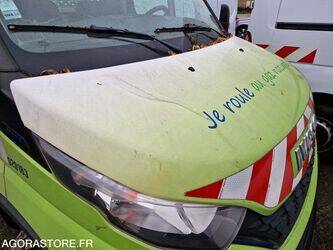 2021-iveco-35s14n-44233989