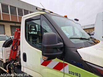 2021-iveco-35s14n-44233992