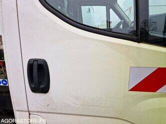 2021-iveco-35s14n-44233995