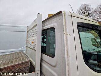 2021-iveco-35s14n-44233996