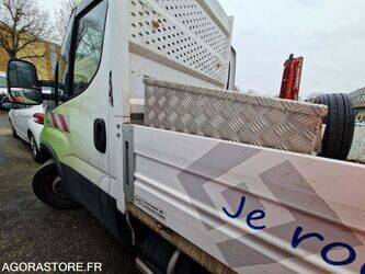 2021-iveco-35s14n-44234015