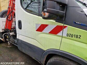 2021-iveco-35s14n-1393443-44234098