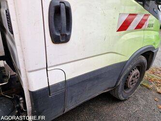 2021-iveco-35s14n-1393443-44234100