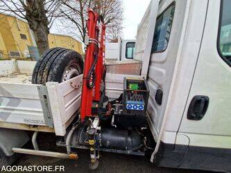 2021-iveco-35s14n-1393443-44234102