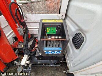 2021-iveco-35s14n-1393443-44234105