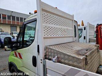 2021-iveco-35s14n-1393443-44234136