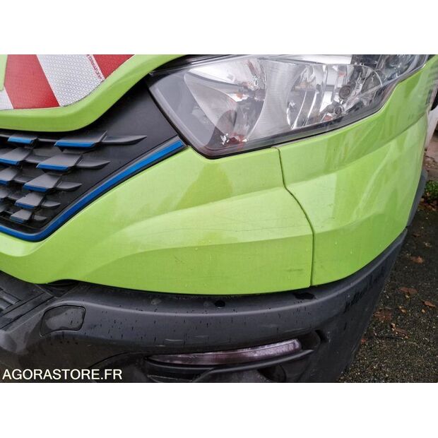 2021 Iveco 35S14N-44234288