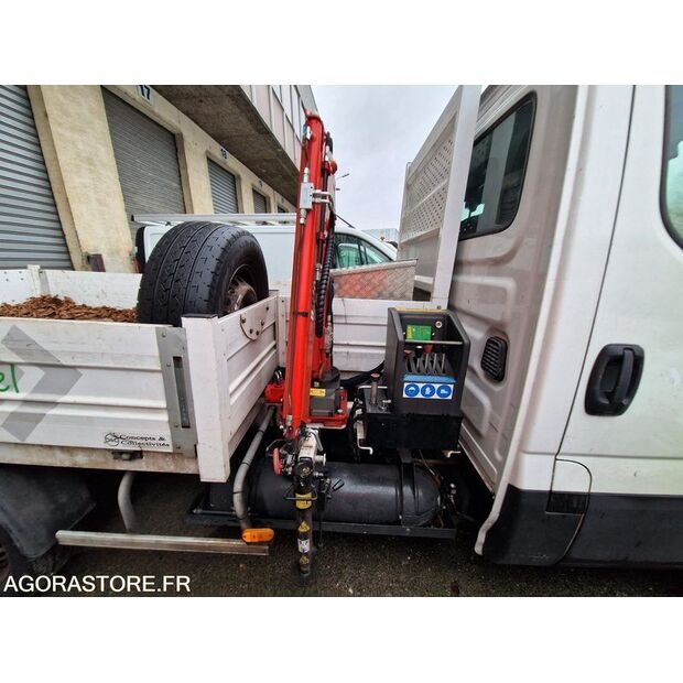 2021 Iveco 35S14N-44234300