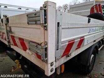 2021-iveco-35s14n-1393451-44234310