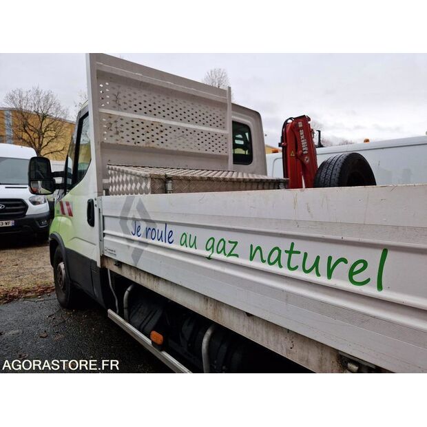 2021 Iveco 35S14N-44234316