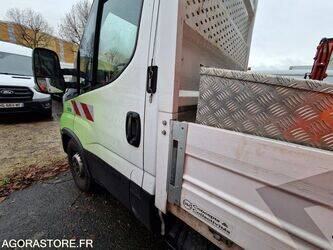 2021-iveco-35s14n-1393451-44234319