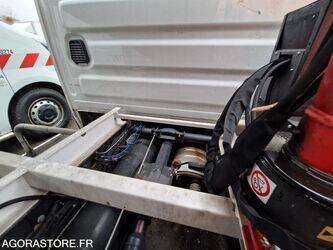 2021-iveco-35s14n-1393451-44234333