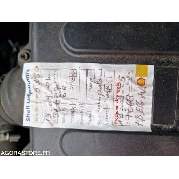 2021 Iveco 35S14N-44234336