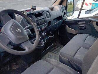 2011-renault-master-1393034-44234426