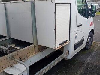 2011-renault-master-1393034-44234430