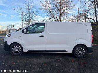 2017-citroen-jumpy-1393058-44234443
