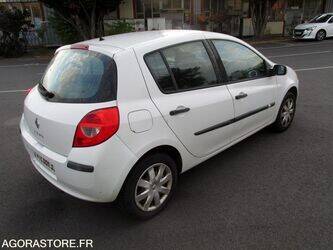 2008-renault-clio-1393061-44234463