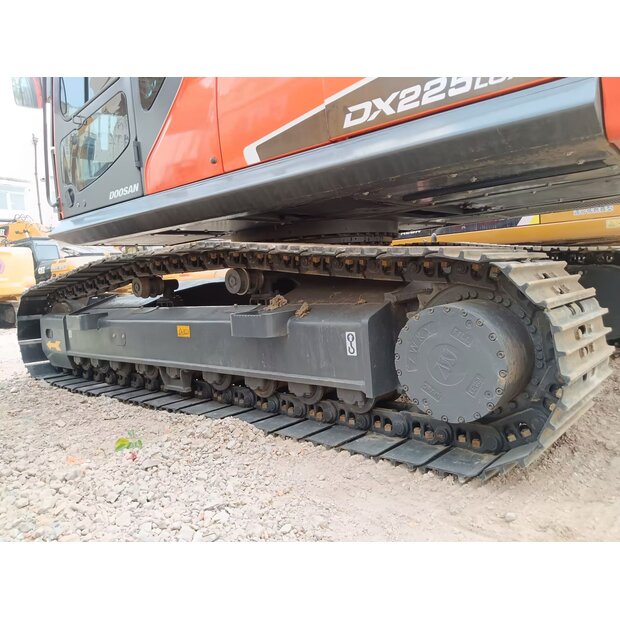 2023 دووسان DX225-44234578