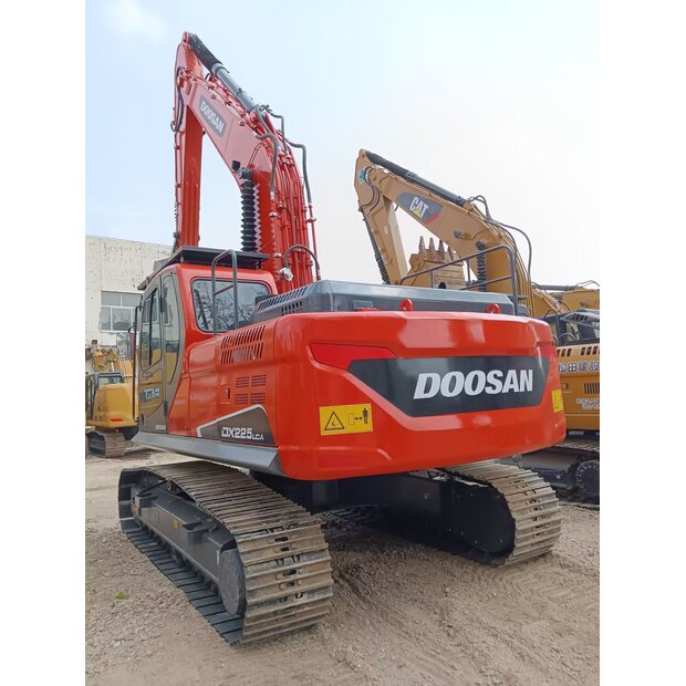 2023 دووسان DX225-44234579