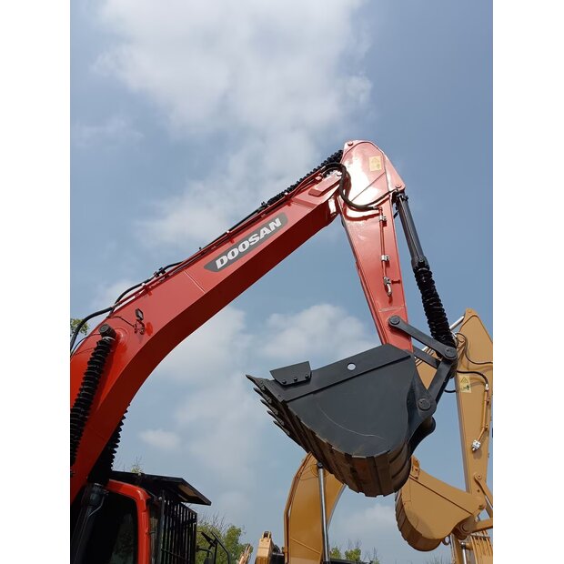 2023 دووسان DX225-44234590