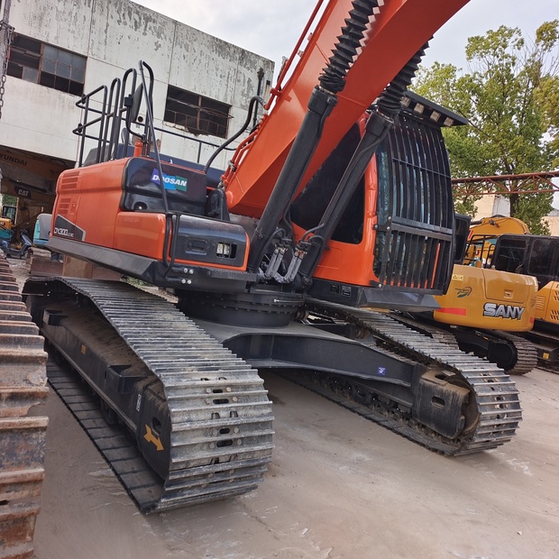 2023 Doosan DX300-44234645