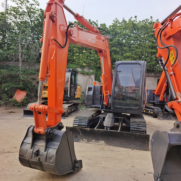 2023 Hitachi ZAXIS 70-44234665