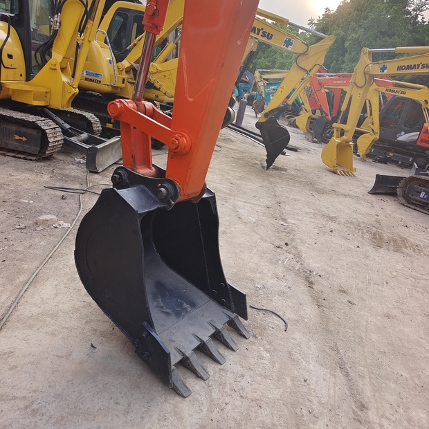 2023 Hitachi ZAXIS 70-44234675