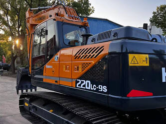 صورة ل حفارات مجنزرة 2023 هيونداي DH225LC-9