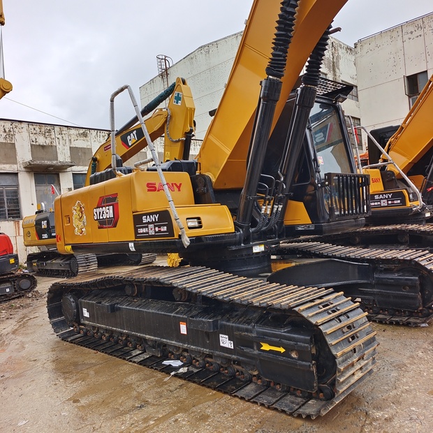 2023 SANY SY235H-44234804