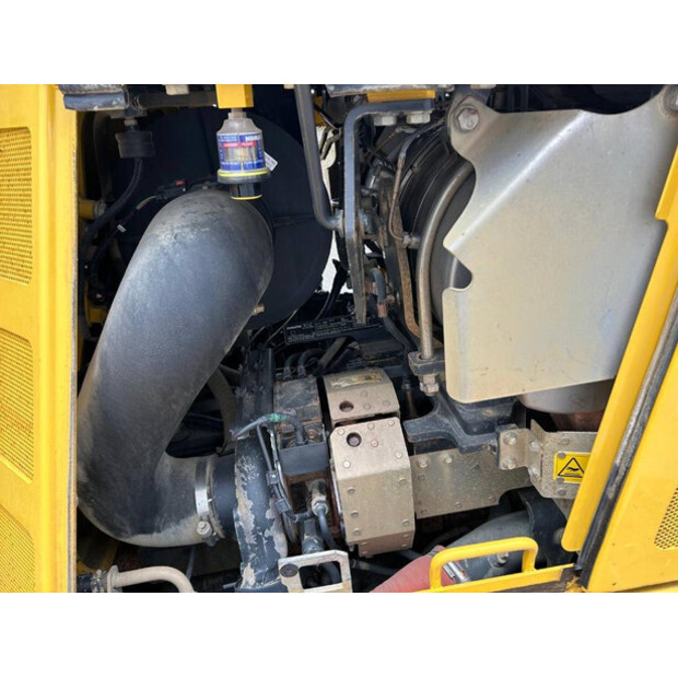 2019 Komatsu D65WX-18-44235440