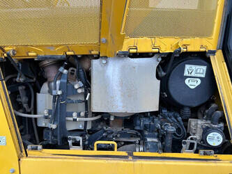 2019-komatsu-d65wx-18-1381662-44235444