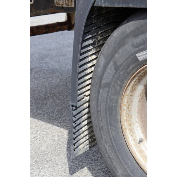 2014 Krone Cool Liner-44235708