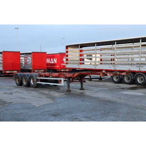 2000 Renders ROC 16.27 CC-44236083