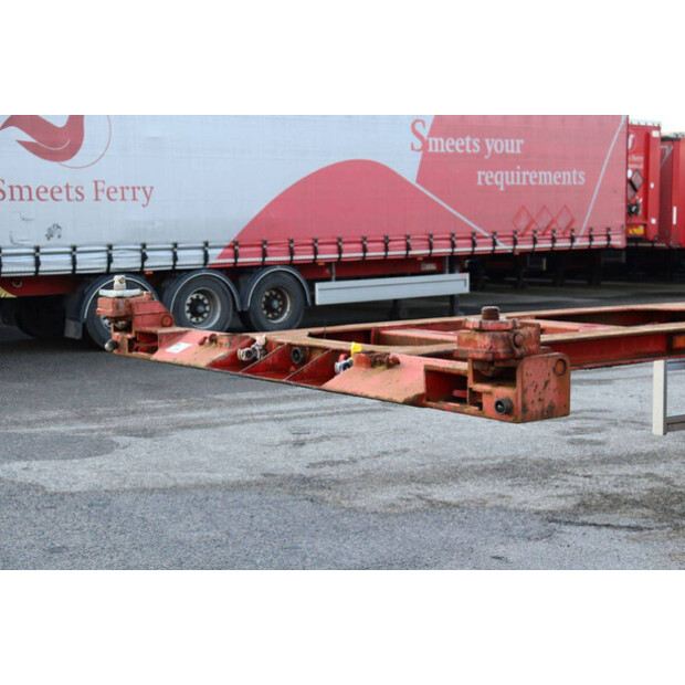 2000 Renders ROC 16.27 CC-44236089