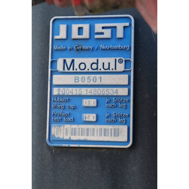 2000 Renders ROC 16.27 CC-44236092