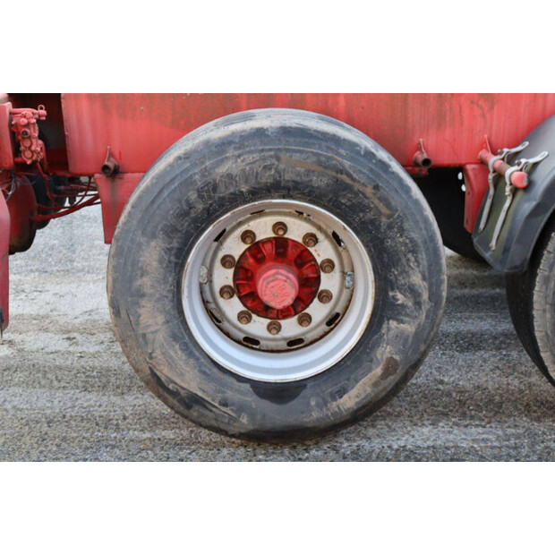 2000 Renders ROC 16.27 CC-44236096