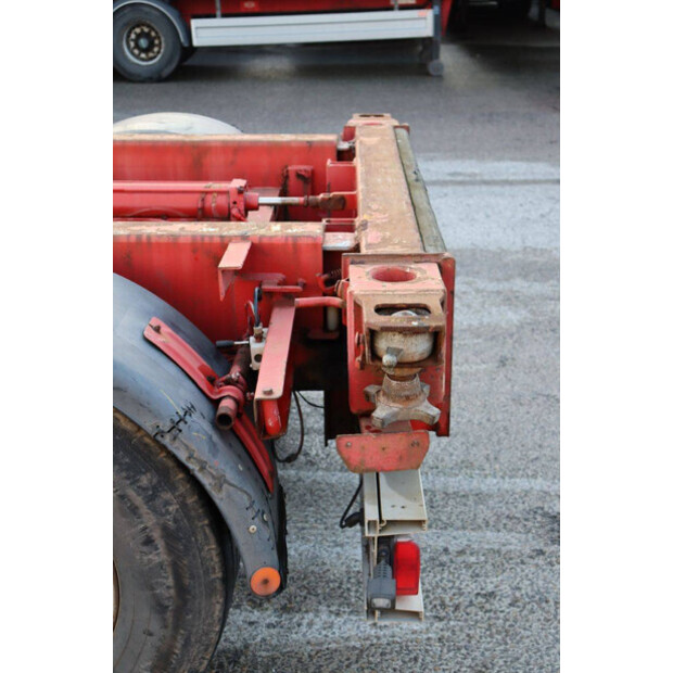 2000 Renders ROC 16.27 CC-44236100