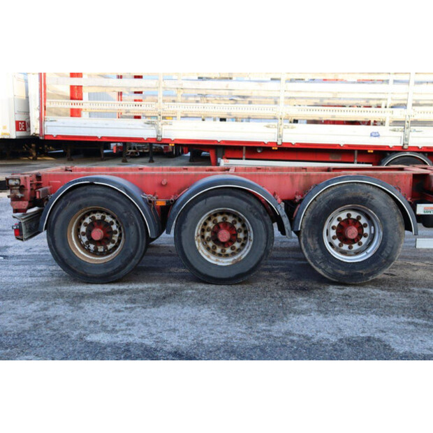 2000 Renders ROC 16.27 CC-44236103