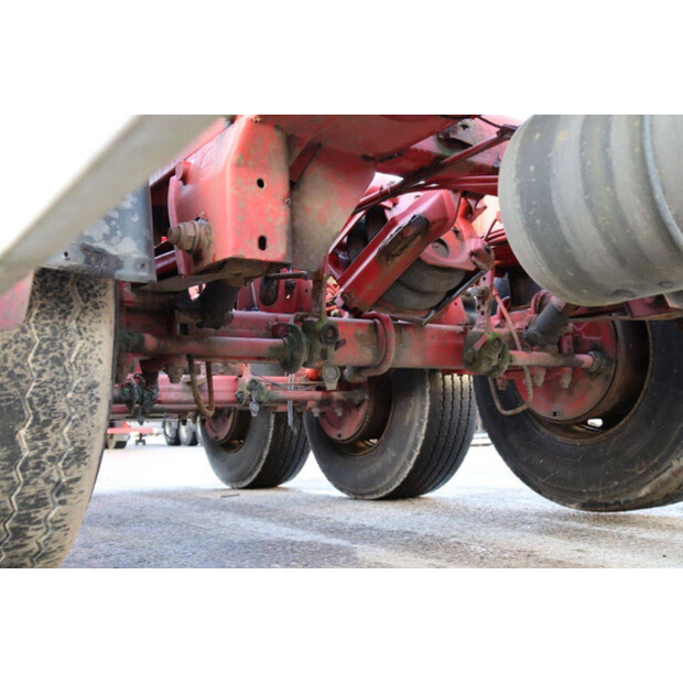 2000 Renders ROC 16.27 CC-44236115