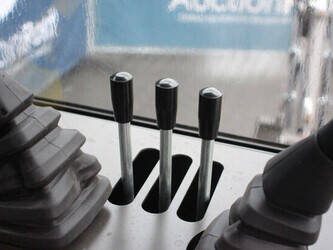 2025-plus-power-hq15-10-44236587