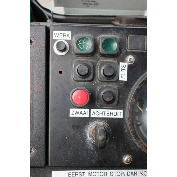 Mercedes-Benz Unimog 1300-44237172