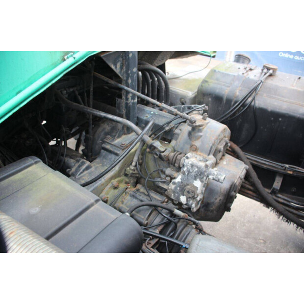 Mercedes-Benz Unimog 1300-44237180