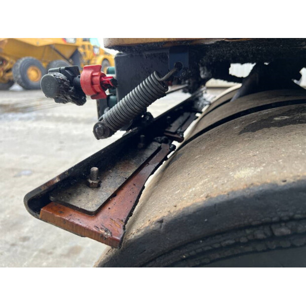 2012 Caterpillar CC24-44237188