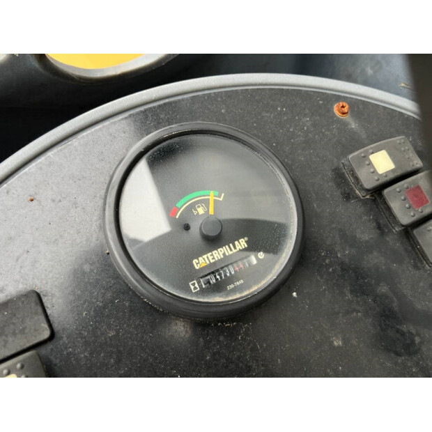 2012 Caterpillar CC24-44237194