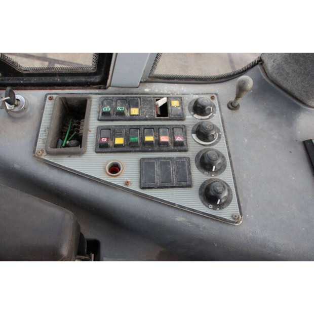 1998 Fiat Hitachi FH-W110-44237595