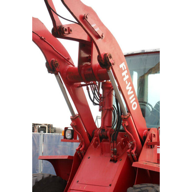 1998 Fiat Hitachi FH-W110-44237598