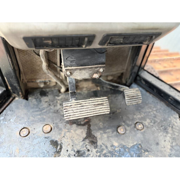 2013 Caterpillar D6N LGP-44237810